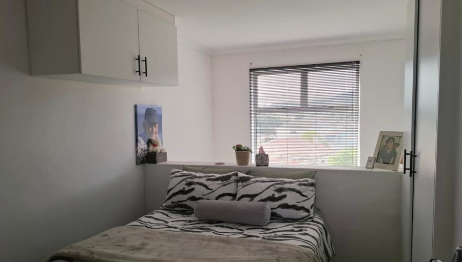 1 Bedroom Property for Sale in Fairfield Estate Western Cape